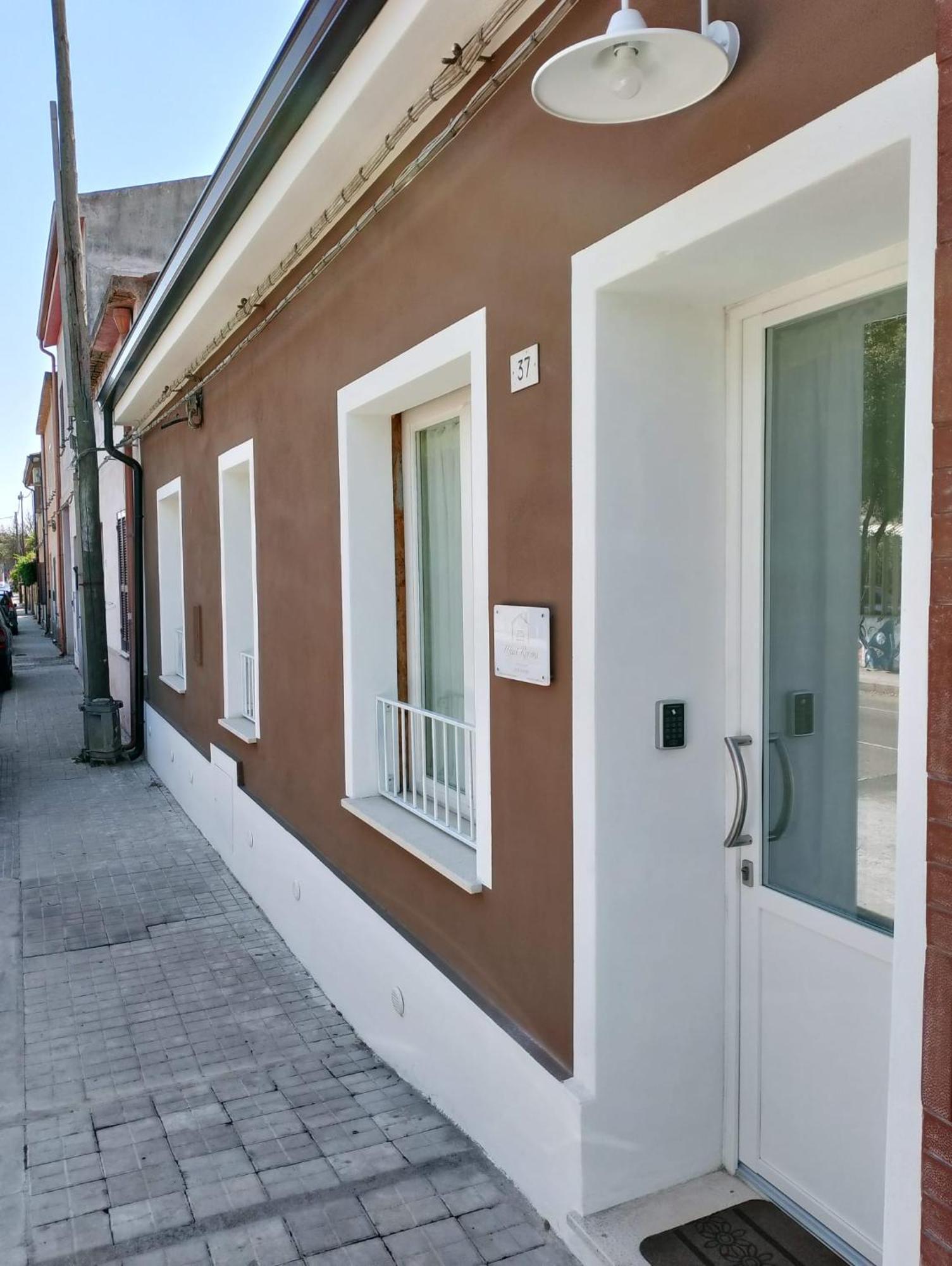 Mavi Rooms San Gavino Monreale Exteriér fotografie